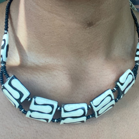 Tiki necklace - Picture 10 of 12